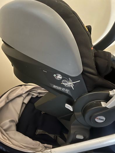 Uppababy travel system with car seat