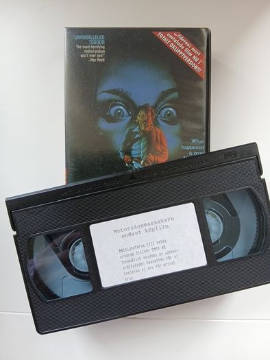 The Texas Chainsaw Massacre 1974 Film. English With Subtitles (Rare Scope Version) Letterbox Black Bars.