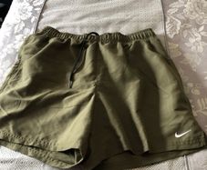 Mens Nike shorts size M