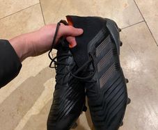 Adidas Predators 9.5UK