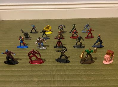 Metal Marvel Figures Lot