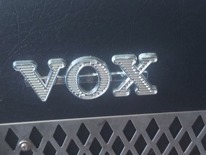 VOX Valvetronix VT15 AMP, working great and in excellent condition