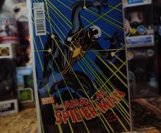Amazing Spider-Man ! Issue #656 ! 1st Appearance of New Spider-Man Armour ! 2011 ! by Marvel !