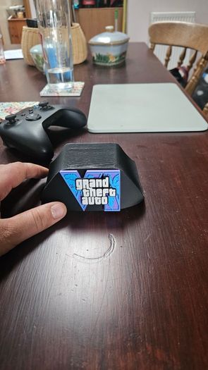 Custom Gaming Controller Stand (PS5 / Xbox) - Vice City Style