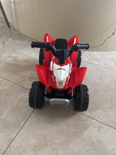 Red Honda Kids Quad Bike