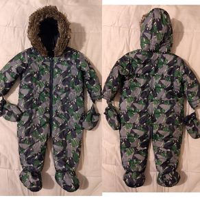 Waterproof Warm Fleece lined hooded Pram, Snow Suit & Mitten