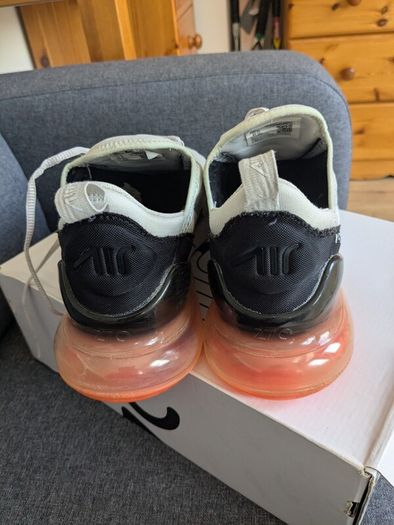 Nike Air Max 270 Size 9