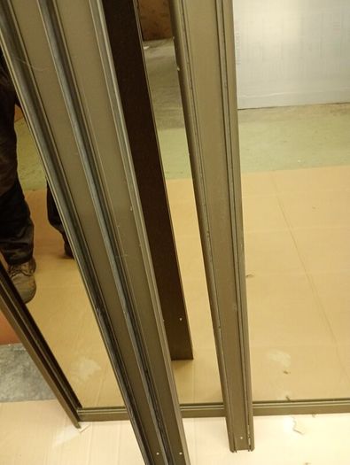 Set of sliding mirror doors
