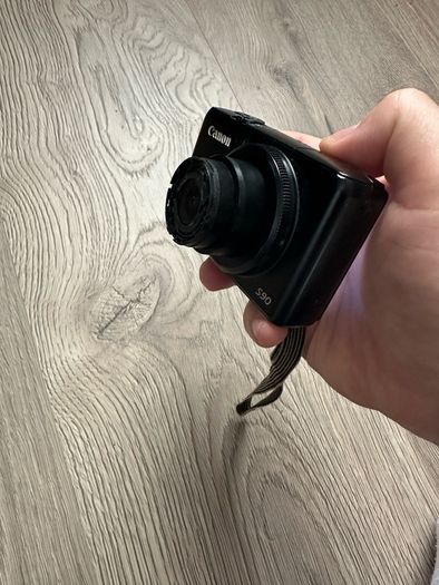 Canon S90