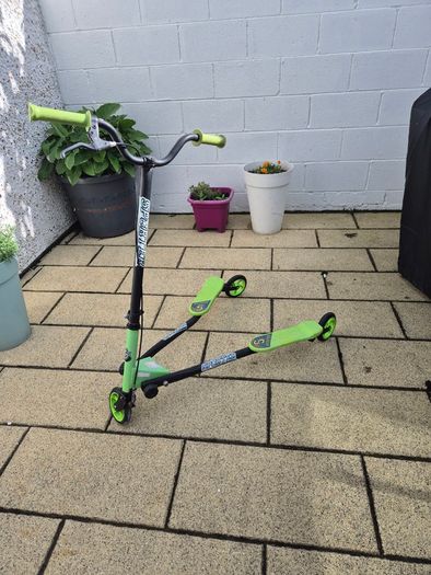 Flicker sporter scooter