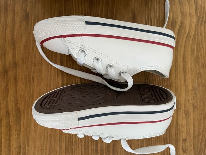 Converse kids shoes white (UK 7, EU 23)