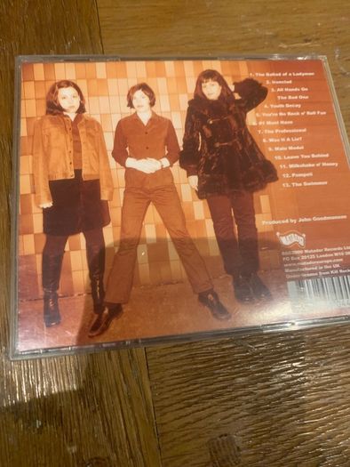 Sleater-Kinney - All Hands on the Bad One