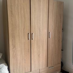 Wardrobe ELLESTED 144x200 3 door 2 drawer l. oak colour