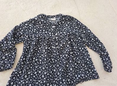 Zara Flower black blouse 8-9