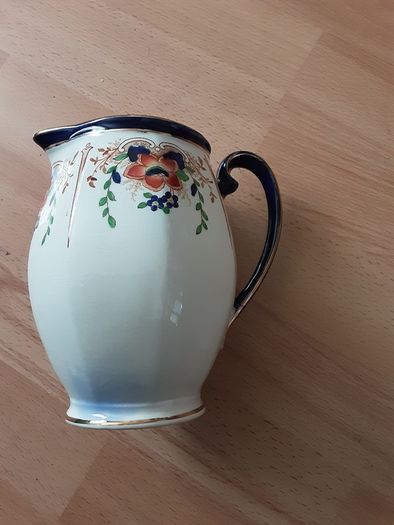 Water Jug/Vintage Sylvia Gibsons Pottery WaterJug 6" High  - Reg.No.749979