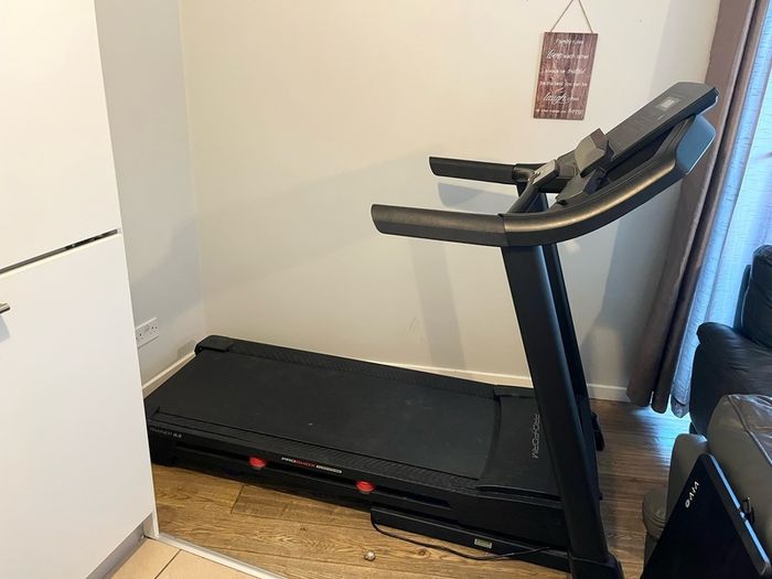 ProForm Trainer 8.5 treadmill + treadmill laptop tray