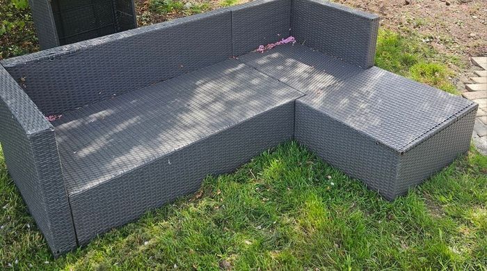 Outdoor Seating: L Shaped Couch