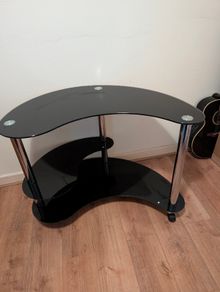 Glass table/office desk