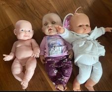 3 Baby dolls