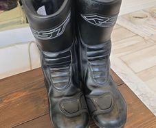 RST tundra boots