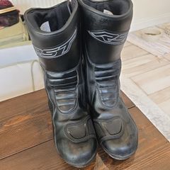 RST tundra boots