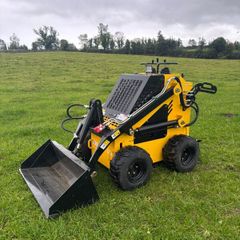 Mini skid steer loader