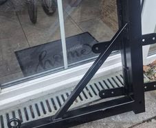 boxing bag outside bracket