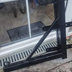 boxing bag outside bracket