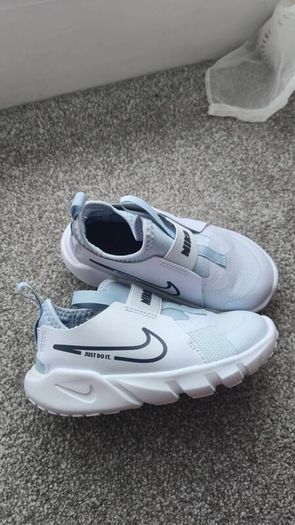 nike flex runners boys/girls blue