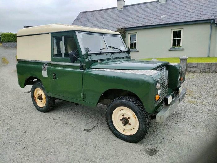 1982 series 3 land-rover.  In good original condit