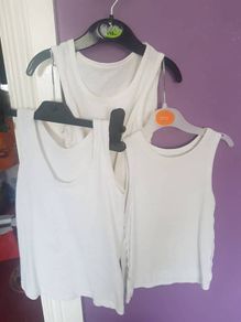 White vest t shirt size 3/4