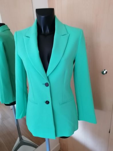 Women's Suit Nwt REDUCED Size 8