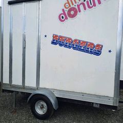 Mobile catering trailer
