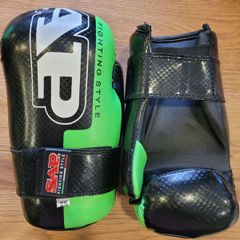 SAP XS Kickboxing Gloves