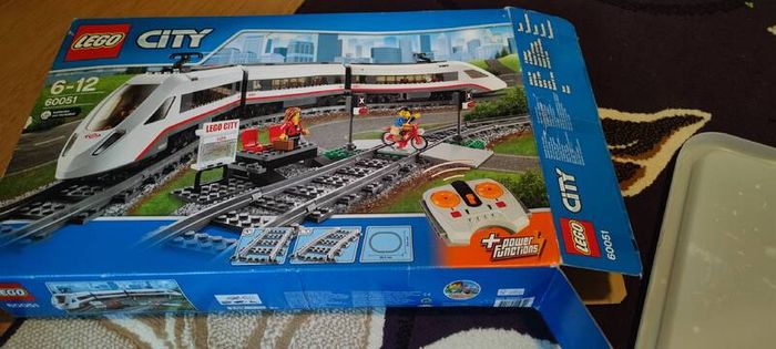 Lego 60051 passenger train 100% complete with box