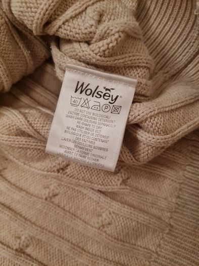 Wolsey cable knit jumper