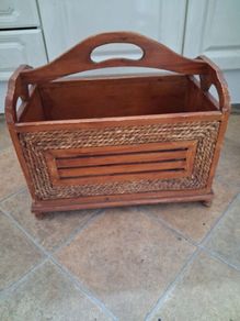 Newspaper/Magazine Rack