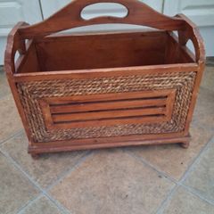 Newspaper/Magazine Rack