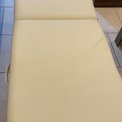 massage bed