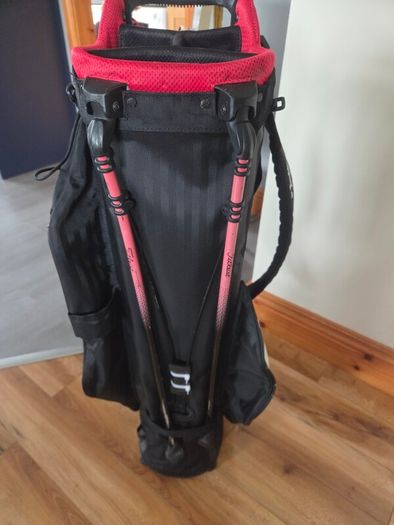 Titleist StaDry Carry Bag