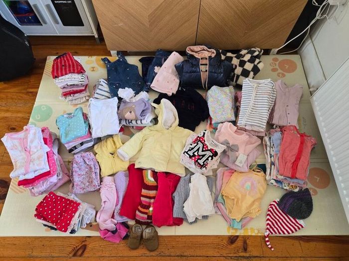 Baby girl clothes bundle 9 to 12 months
