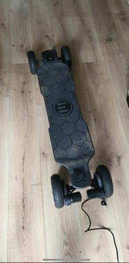 Evolve all terrain E- skateboard  2 in 1