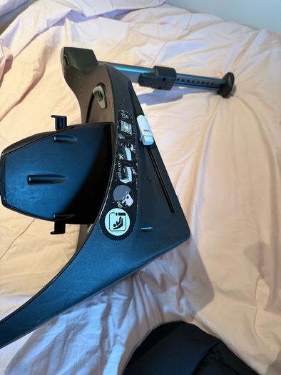 Cybex car seat & swivel base