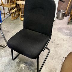 Office chairs - 20e each. See pics
