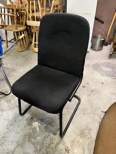 Office chairs - 20e each. See pics