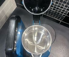 Makita Twin 18V (36V) Li-ion LXT Kettle, Portable, Batteries and Charger Not Included,