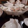 A Collection of Aynsley China Pieces Image 7