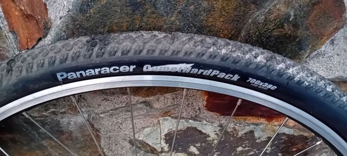 Hybrid 28 Inch Wheel