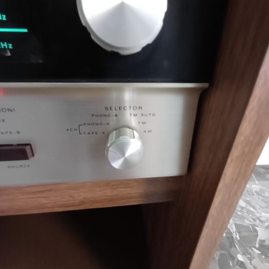 Mega Rare Time Capsule from 1971 Onkyo X1 quadraphonic console system hifi Gold from Japan in Stunning condition this is a statement piece and highly sought-after with the original speakers and hifi cabinet
