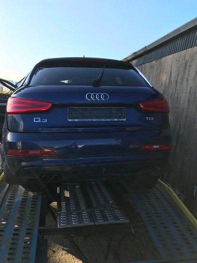Audiq3 2013 Breaking Parts
